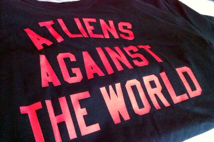 atliens_against_the_world_425.jpg
