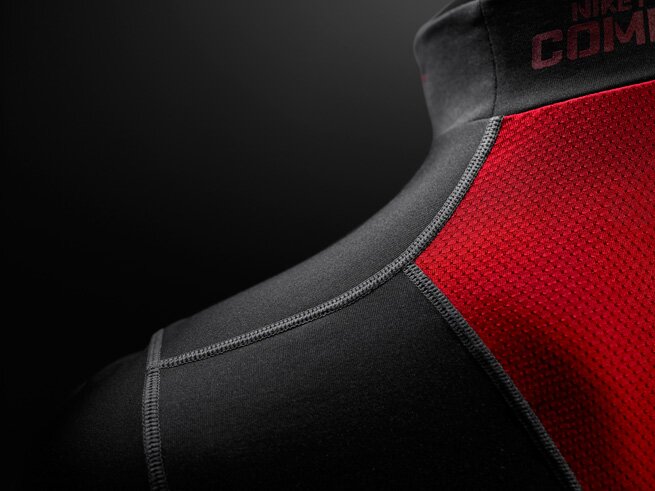 nike_pro_combat_hyperwarm_shield_mock_02.jpg